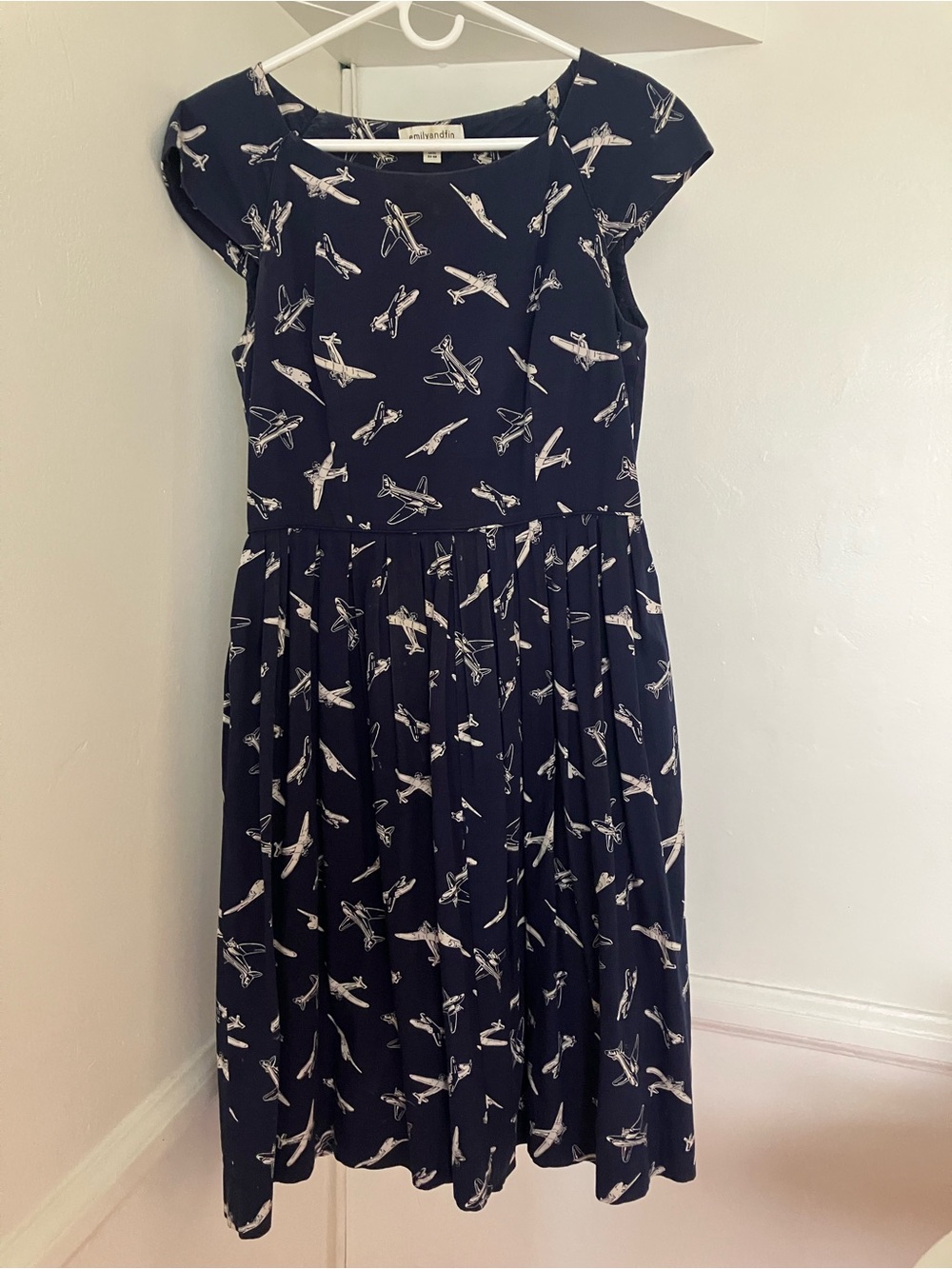 Emily and Fin airplane dress size M